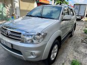 Bán ô tô Toyota Fortuner 2012, màu bạc  