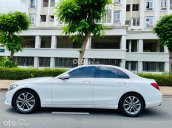 Bán Mercedes C200 đời 2017, màu trắng còn mới