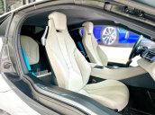 Cần bán xe BMW i8 2015, màu trắng, nhập khẩu nguyên chiếc