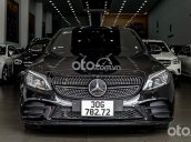 Bán Mercedes C300 AMG đời 2019, màu đen