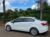 Bán Kia Rio sản xuất 2015, màu trắng, nhập khẩu nguyên chiếc xe gia đình, 355tr