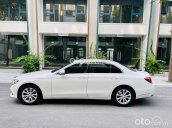 Bán Mercedes-Benz E200 đời 2016 xe gia đình giá chỉ 1 tỷ 450tr