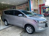 Bán Toyota Innova sản xuất năm 2019, màu bạc xe gia đình, giá chỉ 585 triệu