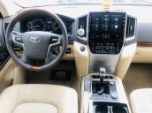 Toyota Land Cruiser VX V8 2016, màu đen, nhập khẩu