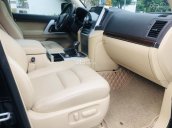 Toyota Land Cruiser VX V8 2016, màu đen, nhập khẩu