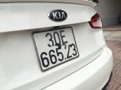 Cần bán xe Kia K3 1.6 AT đời 2015, màu trắng ít sử dụng