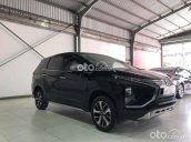 Cần bán gấp Mitsubishi Xpander AT đời 2019, màu đen