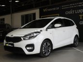 Cần bán Kia Rondo 2.0MT 2020, màu trắng