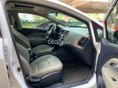 Cần bán gấp Kia Rio sản xuất năm 2015, màu trắng, nhập khẩu nguyên chiếc