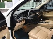 Cần bán gấp BMW 535i GT sản xuất năm 2011, màu trắng, xe nhập