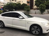 Cần bán gấp BMW 535i GT sản xuất năm 2011, màu trắng, xe nhập