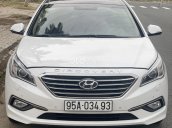 Cần bán lại xe Hyundai Sonata sản xuất năm 2017