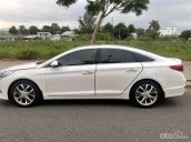 Cần bán lại xe Hyundai Sonata sản xuất năm 2017