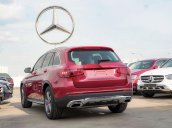 Cần bán xe Mercedes đời 2021, màu đỏ