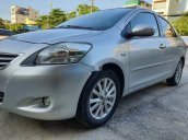 Cần bán lại xe Toyota Vios E 2011, màu bạc xe gia đình, giá chỉ 265 triệu