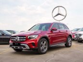 Cần bán xe Mercedes đời 2021, màu đỏ