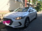 Cần bán gấp Hyundai Elantra 1.6 AT năm sản xuất 2017, màu trắng  