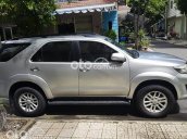 Cần bán Toyota Fortuner 2.7V năm 2012, màu bạc