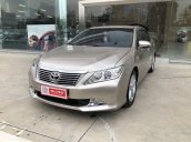 Cần bán Toyota Camry 2.5Q 2013 - Cty xuất hóa đơn đủ, đi 118.000 km