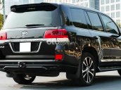 Bán Toyota Land Cruiser VX.E 5.7 V8 sản xuất 2016, màu đen, nhập khẩu nguyên chiếc xe gia đình