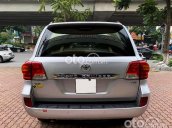 Bán ô tô Toyota Land Cruiser VX 4.6 sản xuất năm 2014, màu bạc, nhập khẩu nguyên chiếc xe gia đình