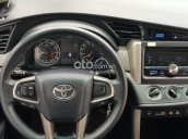Cần bán gấp Toyota Innova sản xuất 2017, 1 chủ đi từ đầu, giá tốt