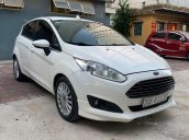 Bán Ford Fiesta đời 2016, màu trắng, giá 365tr