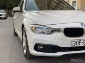 BMW 320i model 2019 màu trắng đi ít