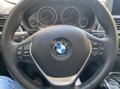 BMW 320i model 2019 màu trắng đi ít