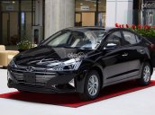 Hyundai Elantra giá ưu đãi tháng 10, giá cạnh tranh