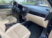 Mitsubishi Outlander 2.4 Premium màu đen đi ít