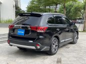 Mitsubishi Outlander 2.4 Premium màu đen đi ít