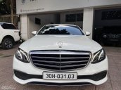 Cần bán xe Mercedes-Benz E200 sản xuất 2019 còn mới, giá cạnh tranh