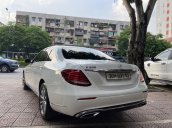 Cần bán xe Mercedes-Benz E200 sản xuất 2019 còn mới, giá cạnh tranh
