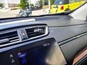 Bán ô tô Honda CR-V sx 2019, rất ít đi, odo 16.000km, số tự động, nhập khẩu nguyên chiếc, màu trắng, giá 905 triệu