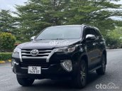 Cần bán xe Toyota Fortuner 2.4MT sản xuất năm 2017, màu đen còn mới giá cạnh tranh