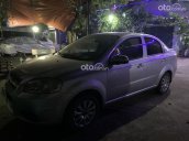 Bán Chevrolet Aveo LT đời 2011, màu bạc, nhập khẩu nguyên chiếc, giá tốt