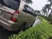 Cần bán gấp Toyota Innova E năm 2015 chính chủ