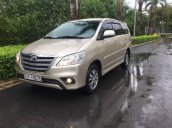 Cần bán gấp Toyota Innova E năm 2015 chính chủ