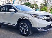 Bán ô tô Honda CR-V sx 2019, rất ít đi, odo 16.000km, số tự động, nhập khẩu nguyên chiếc, màu trắng, giá 905 triệu