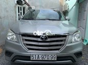 Bán Toyota Innova đời 2014, màu xám