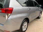 Cần bán gấp Toyota Innova 2.0E năm 2017