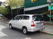 Bán Toyota Innova E đời 2012, màu bạc, 300tr