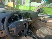 Xe Toyota Fortuner đời 2015, màu đen còn mới