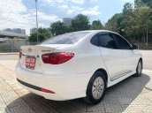 Bán xe Hyundai Avante 1.6 MT 2013, màu trắng  