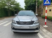 Toyota Fortuner 2.7 AT bản 2 cầu 4x4 đời 2013, bản full option