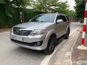 Toyota Fortuner 2.7 AT bản 2 cầu 4x4 đời 2013, bản full option