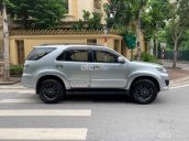 Toyota Fortuner 2.7 AT bản 2 cầu 4x4 đời 2013, bản full option