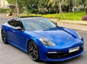 Porsche Panamera full option 2018, màu xanh