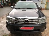 Cần bán gấp Toyota Fortuner sản xuất 2010, màu xám còn mới, giá tốt